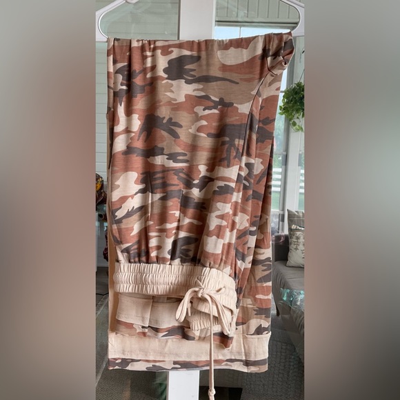 Time After Time Wide Leg Pants - Picture 3 of 7